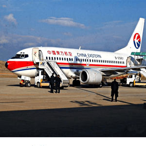 伊金霍洛机场货运航空快运业稳步发展的原因是什么？